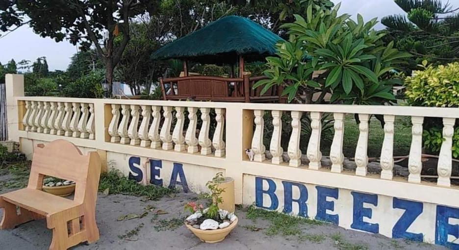 Sea Breeze Beachfront Home And Cottages サンフアン エクステリア 写真