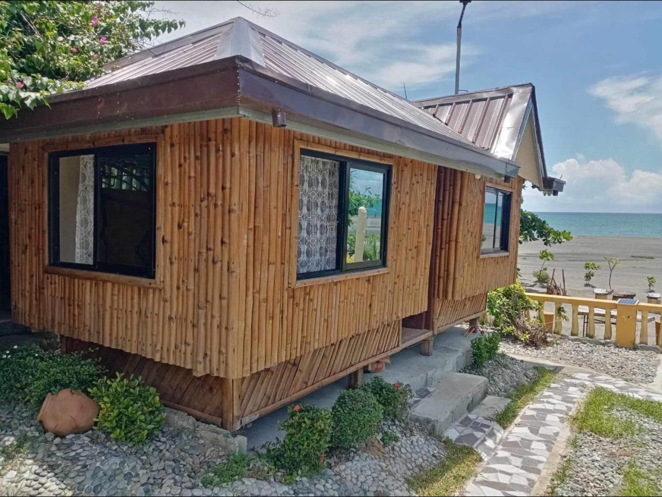 Sea Breeze Beachfront Home And Cottages サンフアン エクステリア 写真
