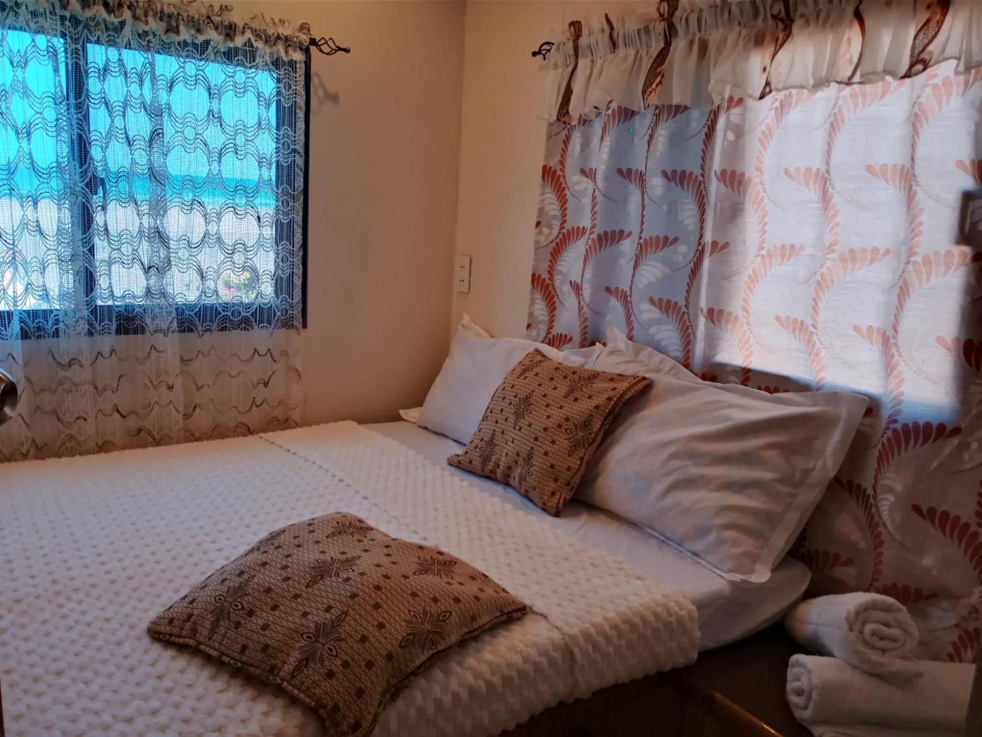 Sea Breeze Beachfront Home And Cottages サンフアン エクステリア 写真