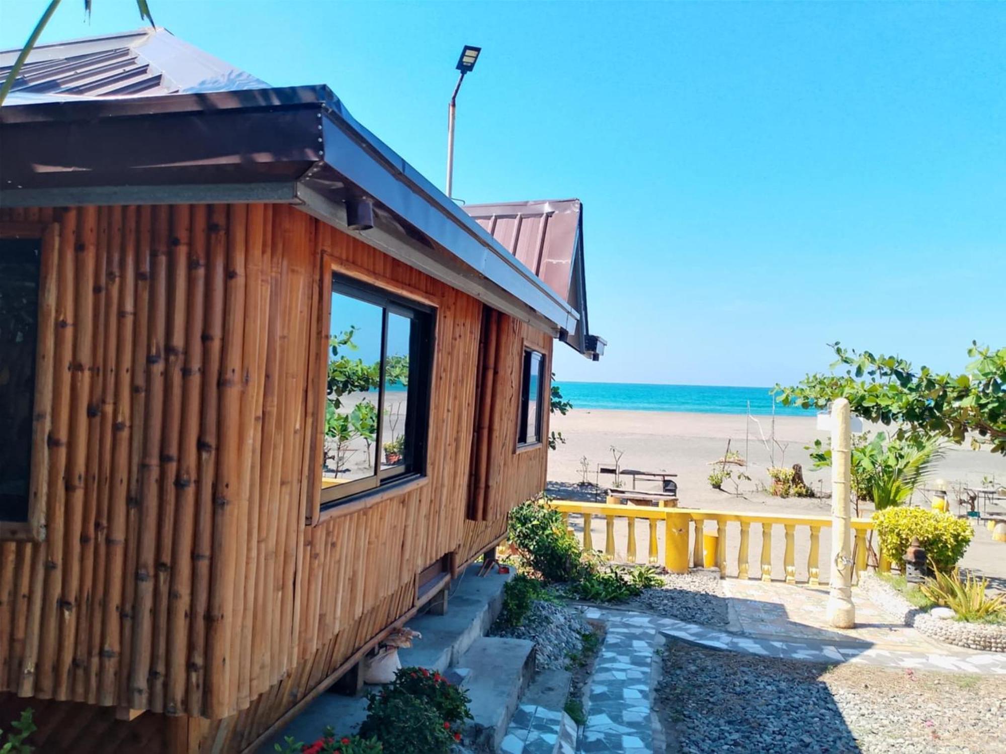 Sea Breeze Beachfront Home And Cottages サンフアン エクステリア 写真