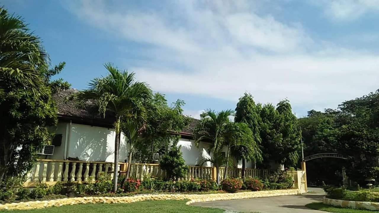Sea Breeze Beachfront Home And Cottages サンフアン エクステリア 写真